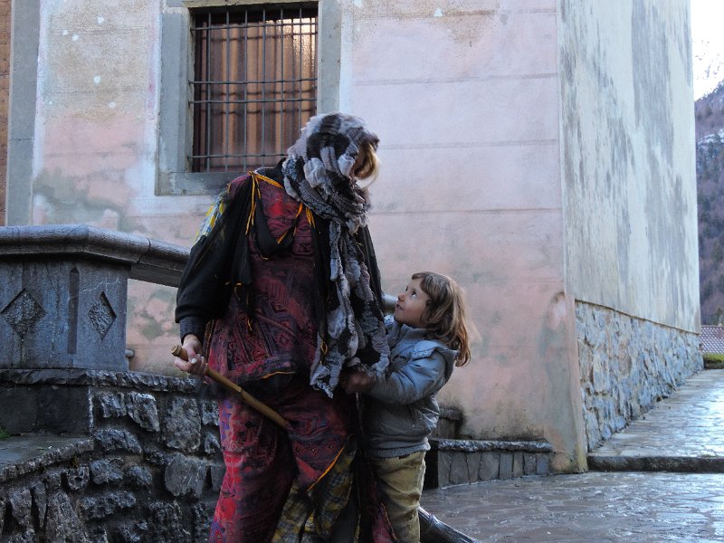 048 La Befana in Grimoldo a Oltre il Colle.JPG